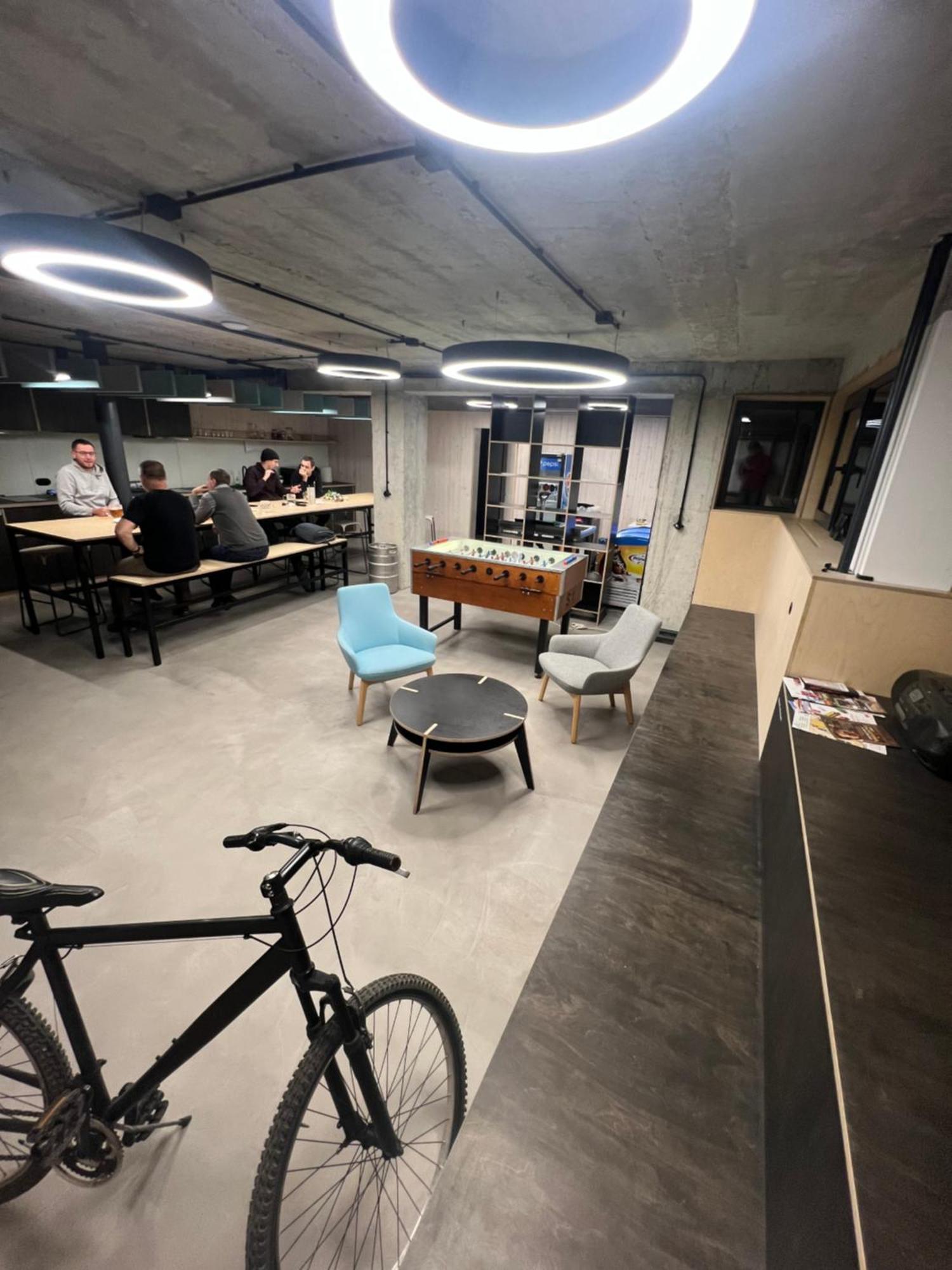Izy Stay Hostel Bratislava Eksteriør bilde