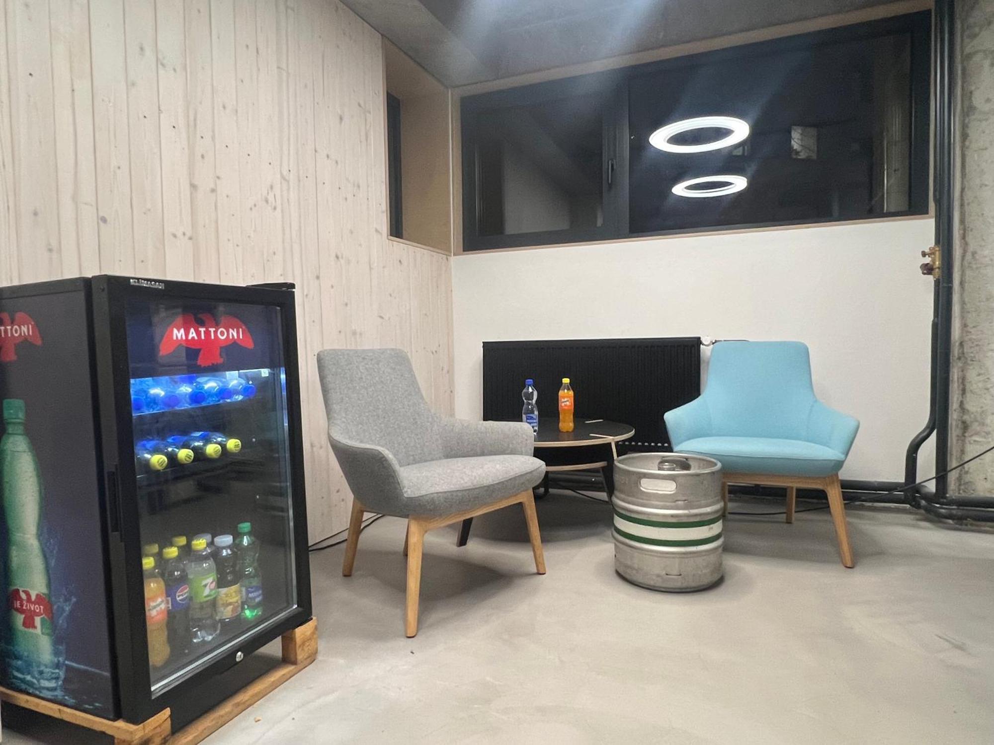 Izy Stay Hostel Bratislava Eksteriør bilde