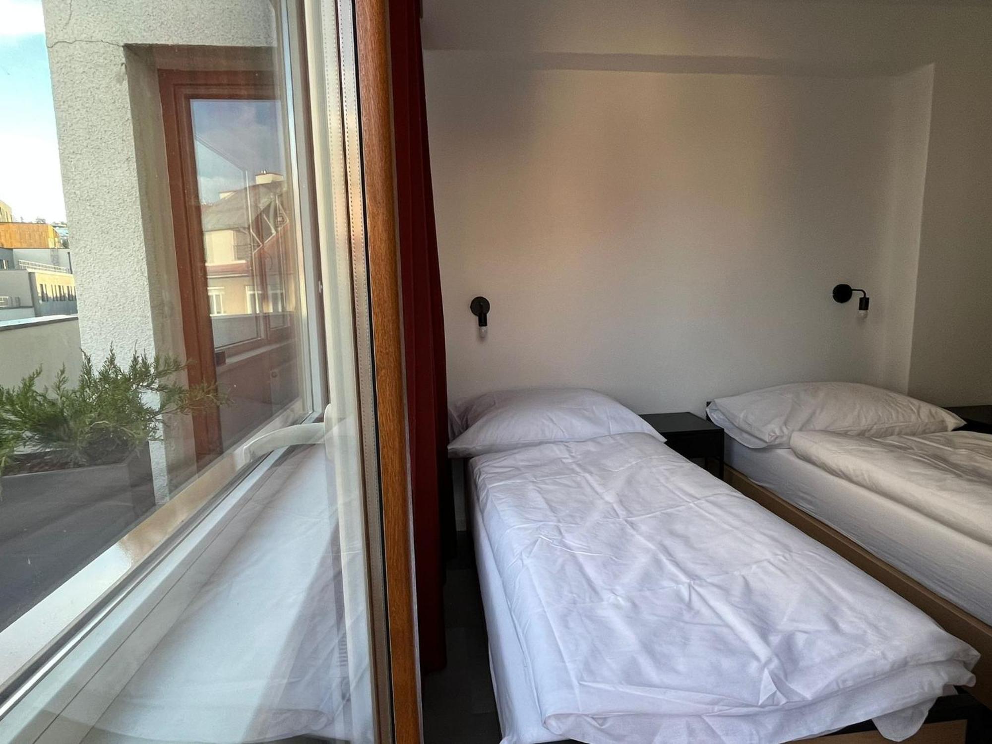 Izy Stay Hostel Bratislava Eksteriør bilde