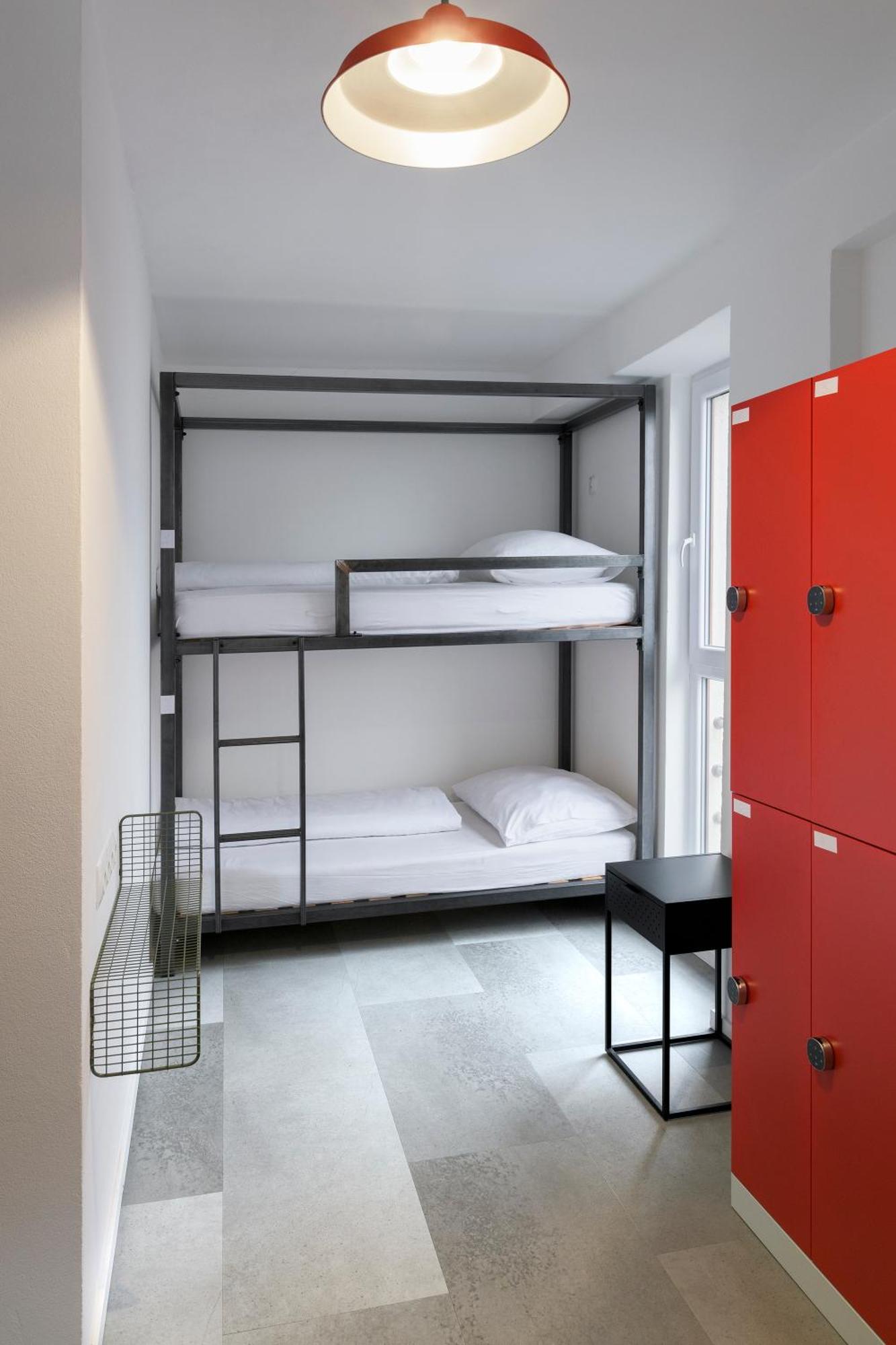 Izy Stay Hostel Bratislava Eksteriør bilde